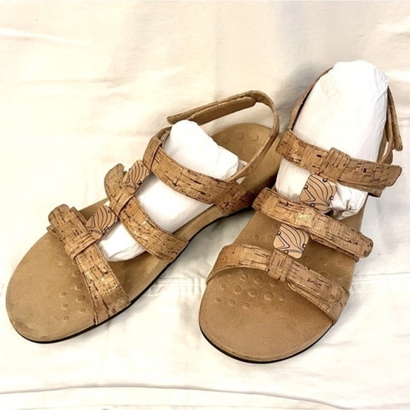 VIONIC Orthaheel Women's Amber Adjustable Backstrap Sandal Gold Cork - Size 9 - Picture 1 of 10